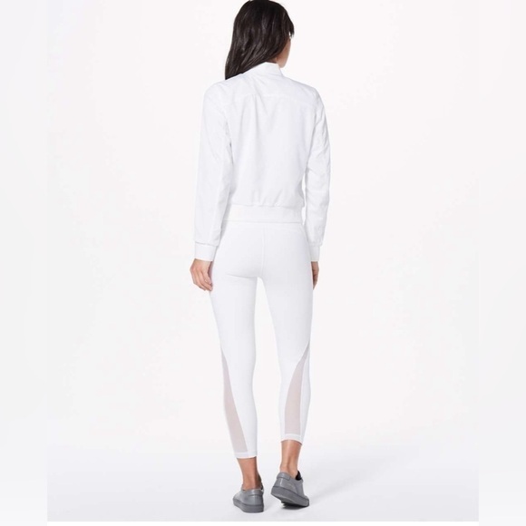 Lululemon Women’s Bomb Around Jacket Reversible Lightweight Stretch Wave White 6 - Picture 9 of 10